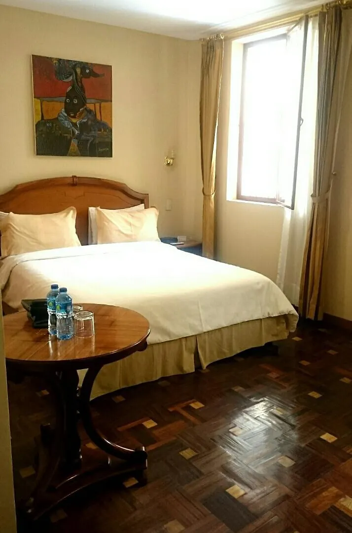 Hotel Boutique Plaza Sucre Κίτο 4*,